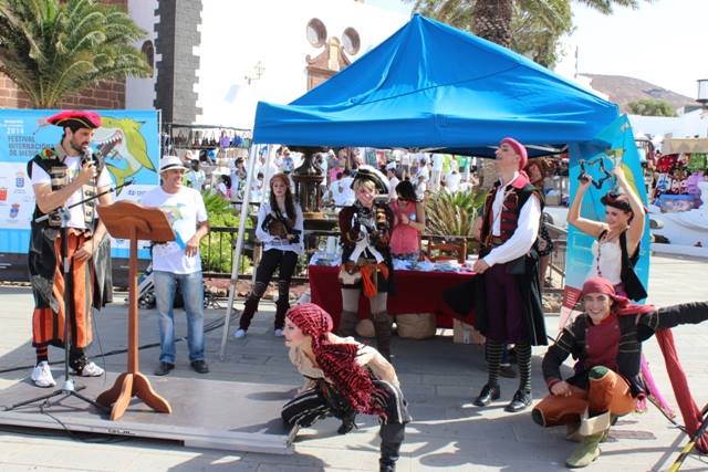 Jornada Inaugural Langaia  2014 "Piratas al reciclaje"