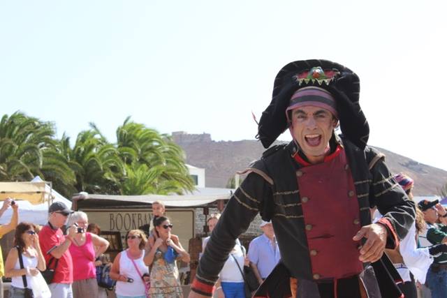 Jornada Inaugural Langaia  2014 "Piratas al reciclaje"