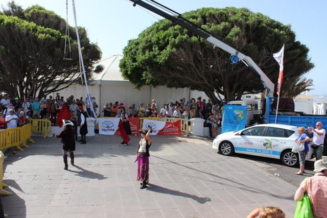 Jornada Inaugural Langaia  2014 "Piratas al reciclaje"