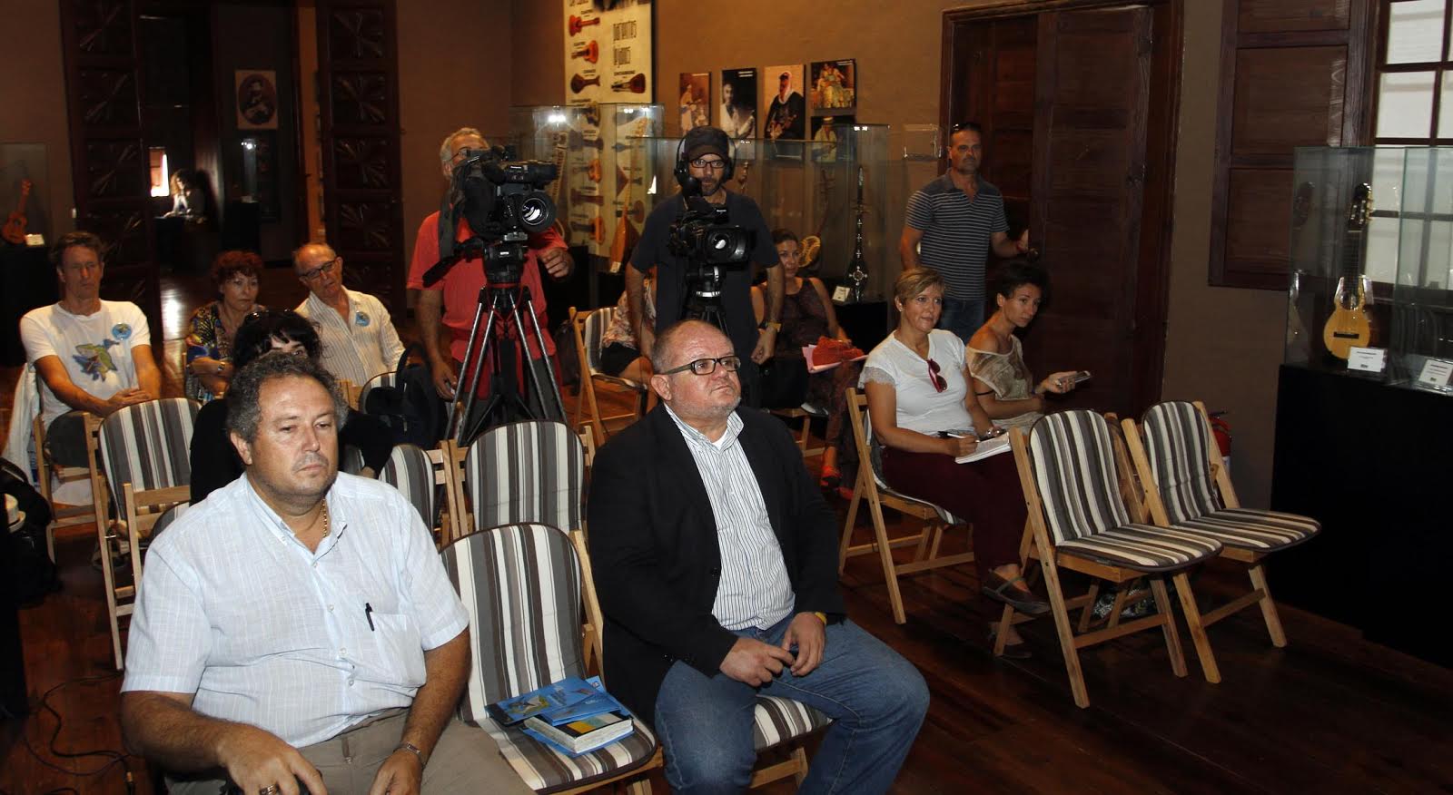 Rueda de prensa presentaci&oacute;n